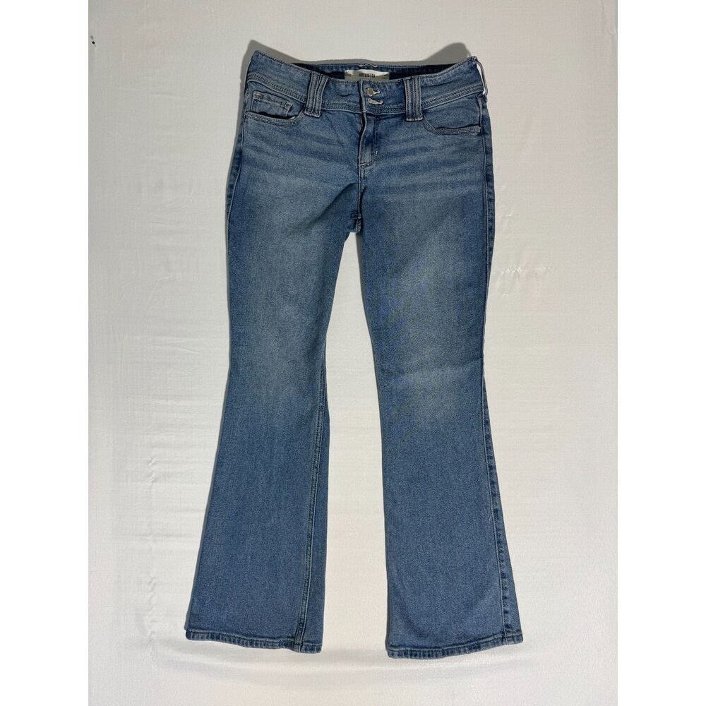 Hollister Low-Rise Bootcut Jeans | Embroidered Pockets | Size 6 Regular/W28